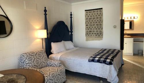 Queen Room