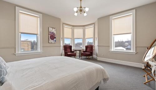 Superior King Suite