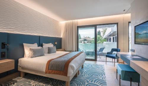 Superior Room with Balcony complimentary spa access