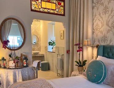 Superior King Room