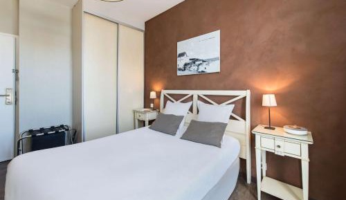 Classic Double Room with Village View