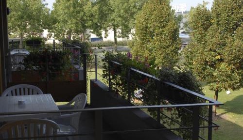 Studio with Balcony