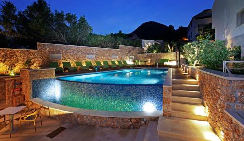 Deluxe Family Suite