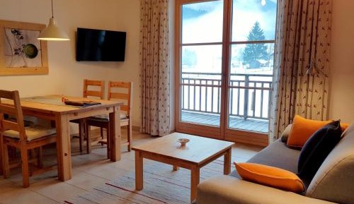 Apartment with Garden Access