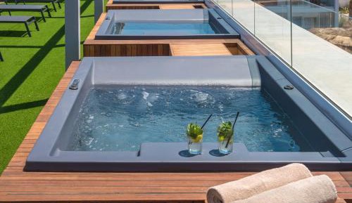 Sensus Superior Roof Garden with Jacuzzi