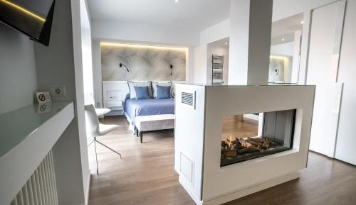 Luxury Suite with Spa Bath