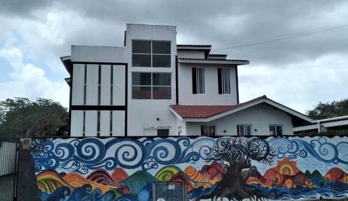 Seven-Bedroom House