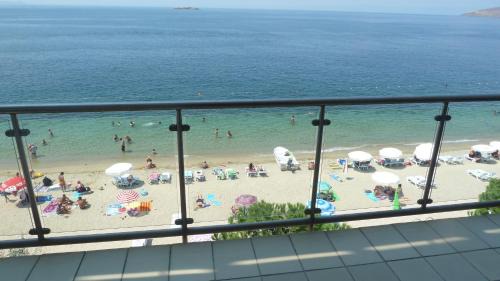 Deluxe Double Room with Balcony and Sea View