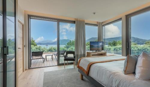 Penthouse with terrace with Lake view complimentary spa access