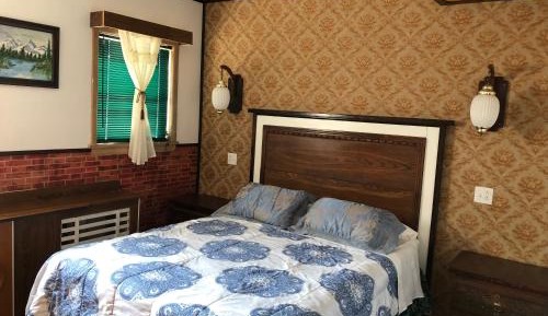 Double Room with Private Bathroom