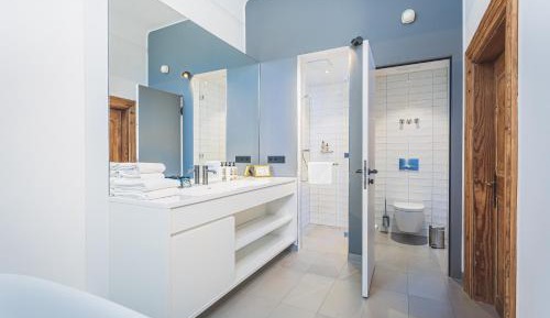 Deluxe Double Room with Bath