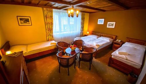 Quadruple Room with Terrace