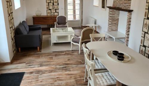 Holiday Home (6 Adults)