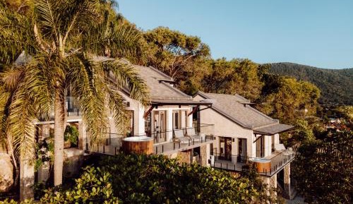 Villa - Beach Front