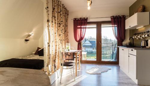 Apartment with Mountain View