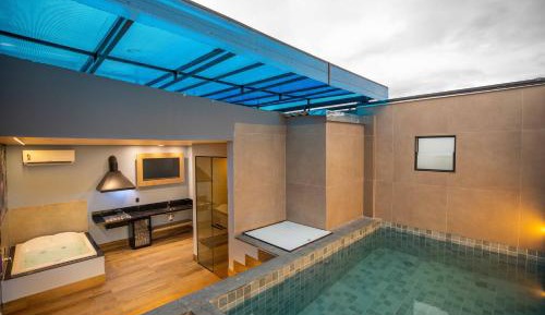 Suite with Private Pool
