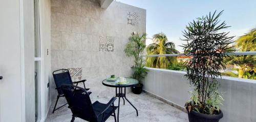 Deluxe Apartment with Balcony