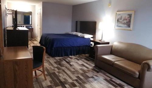 Deluxe King Room