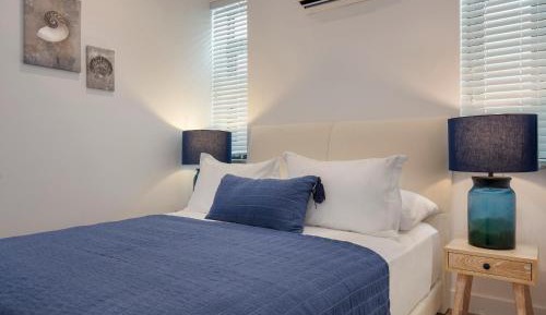 Deluxe Suite with Sea View