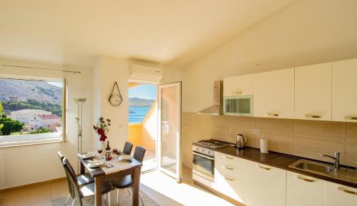 Apartment with Sea View