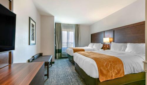 Queen Suite with Two Queen Beds - Non-Smoking