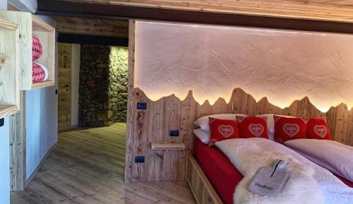 Deluxe Family Suite