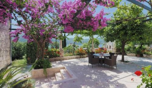 Double Room with Balcony and Sea View