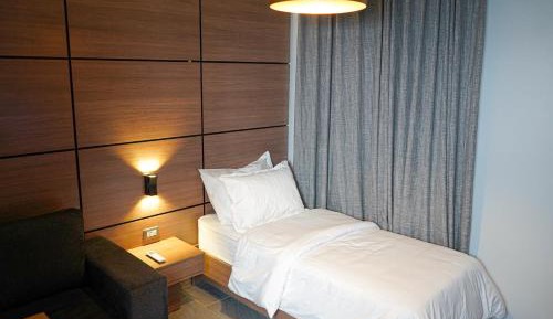 Deluxe Single Room
