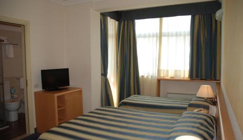 Basic Triple Room