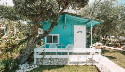 Deluxe Bungalow with Garden View