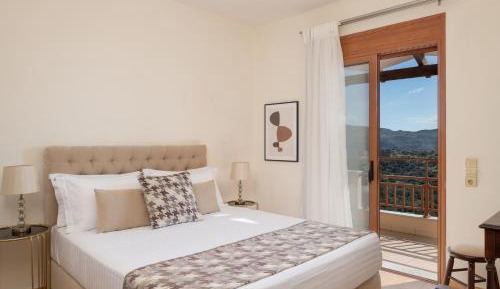 Superior Villa with Private Pool and Sea/Garden View (Dimitris)