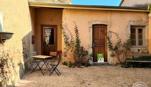 Holiday Home (10 Adults)