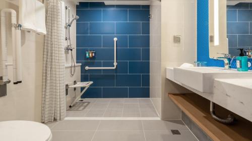 Standard King Room - Disability Access Inclusive Welcome Drink
