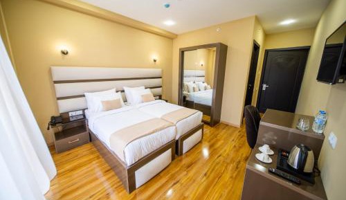 Double or Twin Room with City View