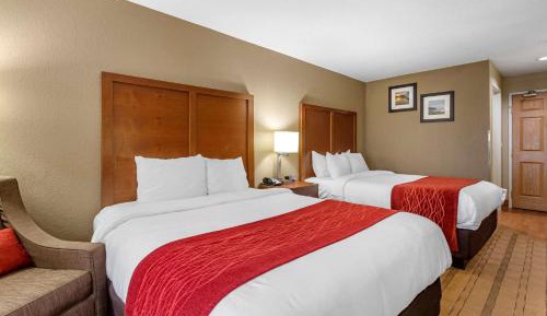 Queen Room with Two Queen Beds - Non-Smoking