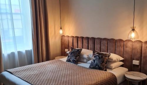 Superior King Room