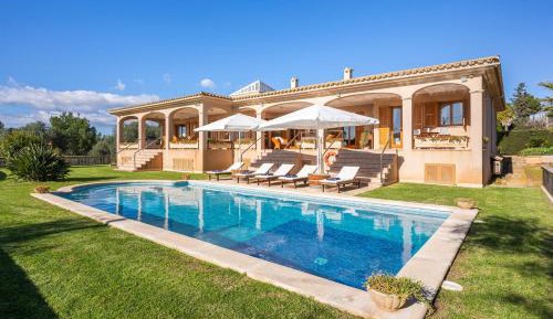 Villa with Sea View