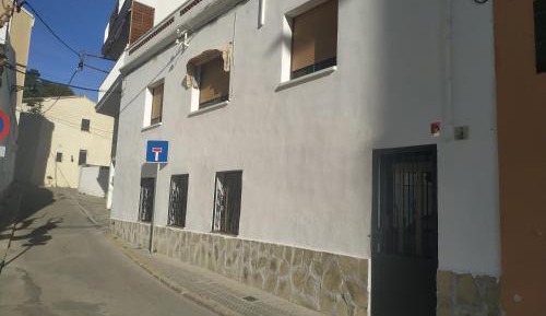 Three-Bedroom Townhouse