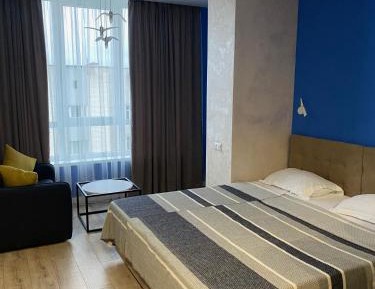 Apartment with Lake View