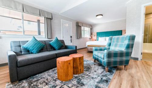 King Room with Sofa Bed