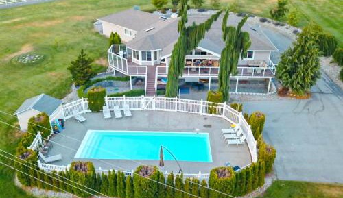 Four bedroom holiday home 