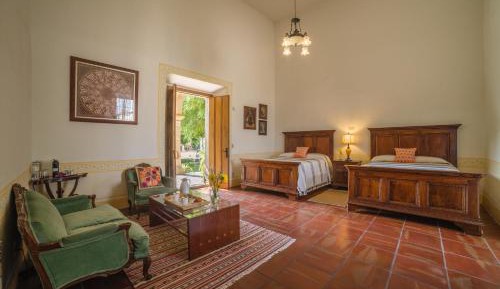 Junior Suite with Garden View with Two Queen Beds