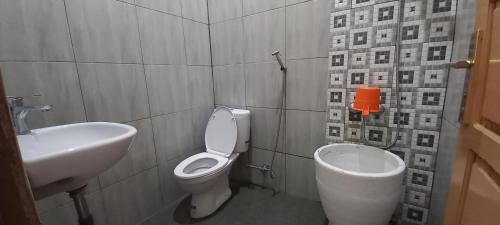 Twin Room with View