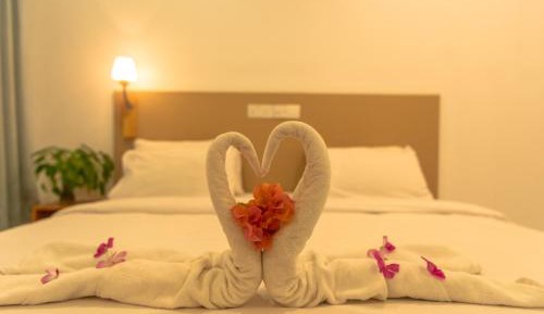 Deluxe Double or Twin Room with Garden View