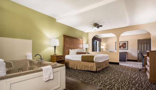 King Room with Sofa Bed and Spa Bath