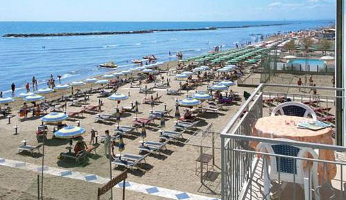 Double or Twin Room with Sea View