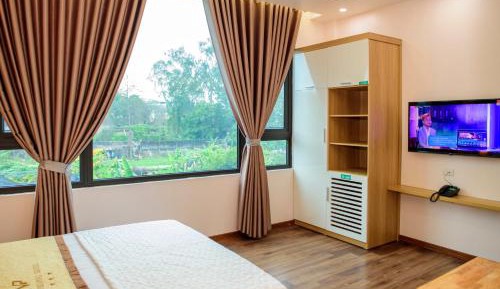 Deluxe Double or Twin Room with City View
