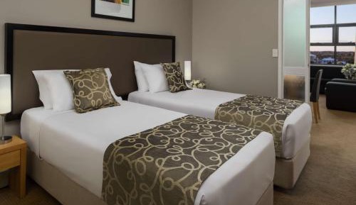 One-Bedroom Twin Suite