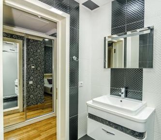 Deluxe Double or Twin Room with City View
