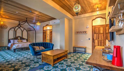 Superior King Room